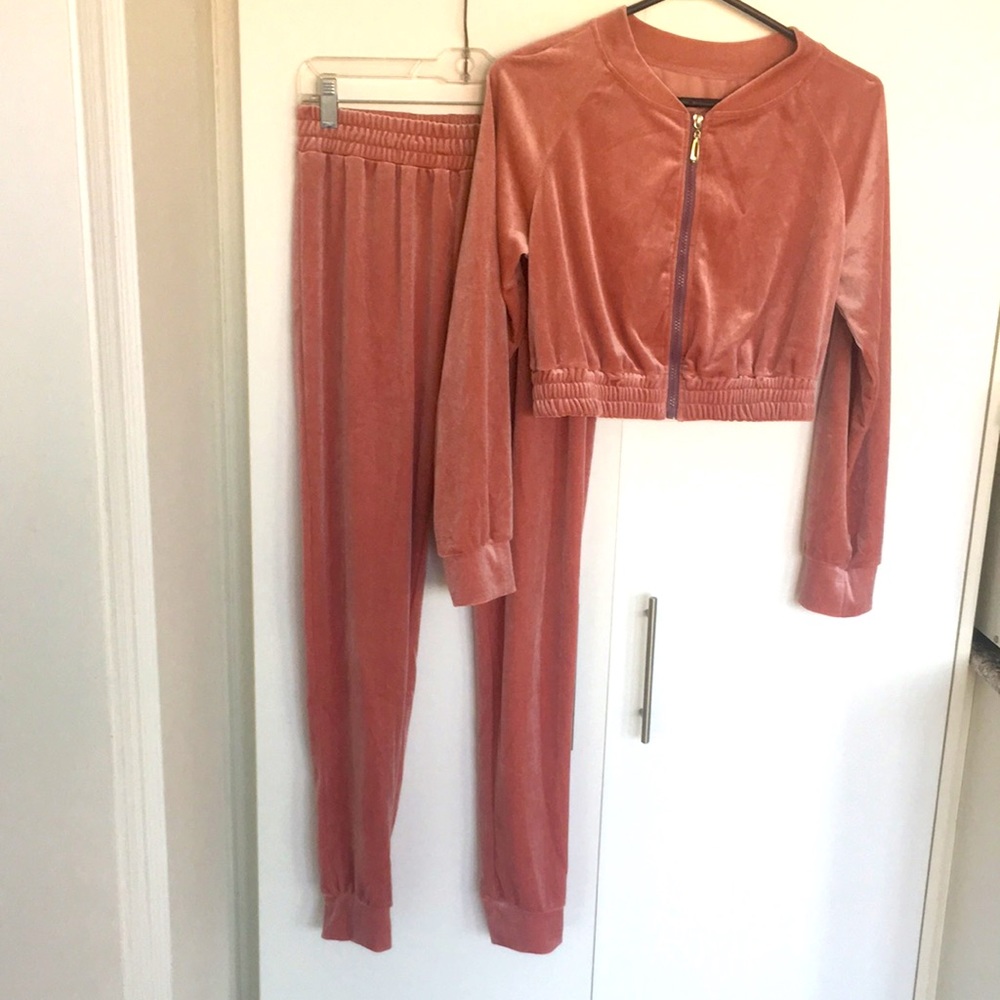 SHEIN Velvet Zip Up Jacket & Elastic Waist Sweatpants Set